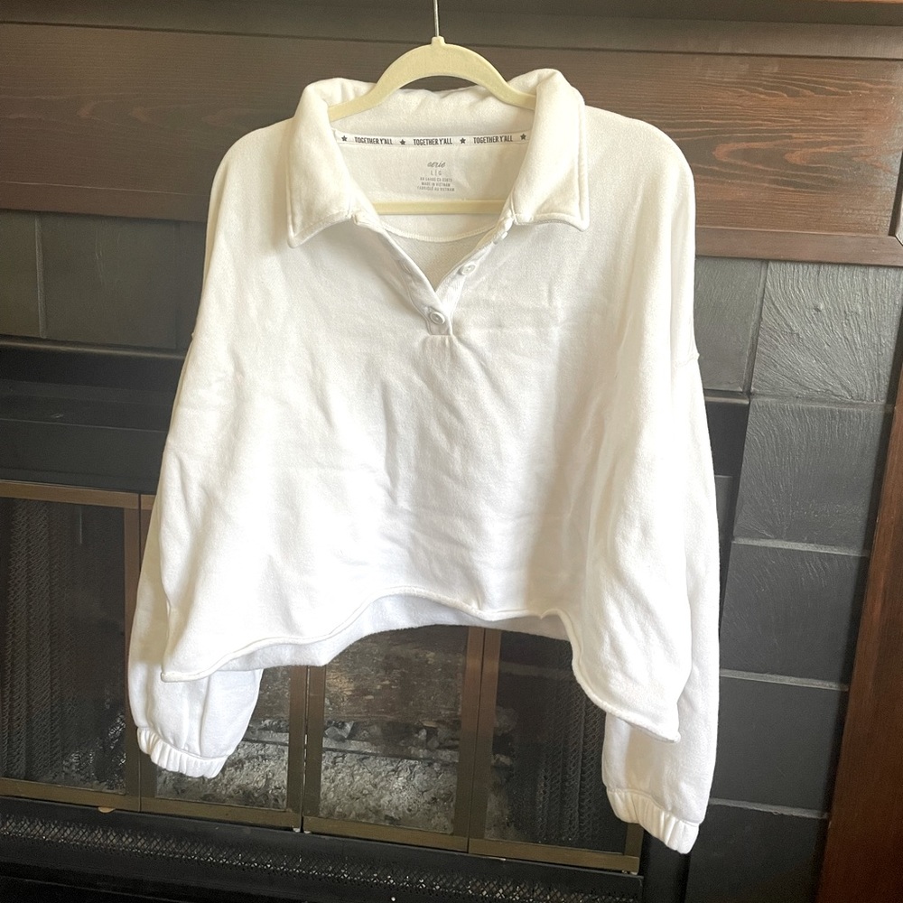 Aerie women’s cropped sweater- white, size large